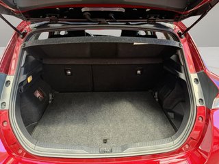 Toyota Auris 1.8 140H Hybrid Active (Business Plus)