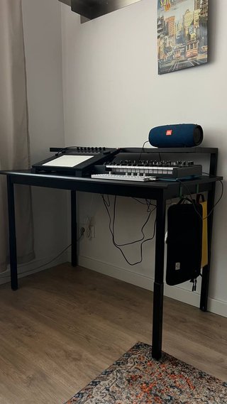 Mesa Gaming IKEA UTVISNING Negra