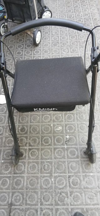 Andador Silla Plegable Negra