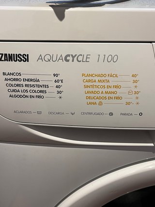 Lavadora Zanussi AquaCycle 1100 RPM