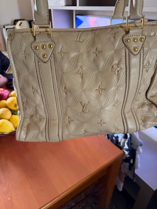 Borsa Louis Vuitton in pelle beige