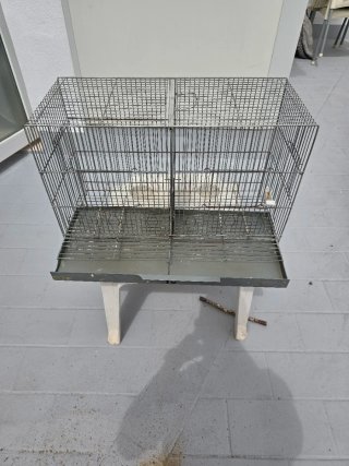 Jaulas para cría de pájaros