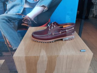 Zapatos náuticos negros de piel