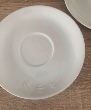 2 piattini da té in porcellana bianchi