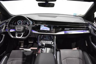 Audi Q8 45 TDI QUATTRO 231 CV TIPTRONIC BLACK EDITION ¡SUSPENSIÓN NEUMÁTICA!