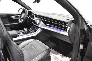 Audi Q8 45 TDI QUATTRO 231 CV TIPTRONIC BLACK EDITION ¡SUSPENSIÓN NEUMÁTICA!
