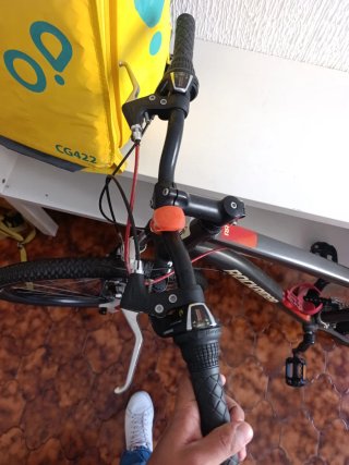 Bicicleta Rockrider Negra y Roja