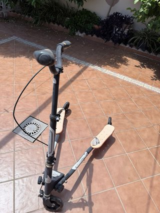 Patinete 3 ruedas desgastado