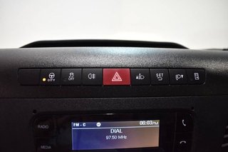 Iveco Daily CHASIS CABINA DOBLE RUEDA CARROZADO PAQUETERO CAMIÓN 35C 16H 3750 2.3D 156 CV