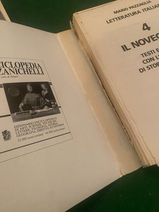 Blocco 16 libri letteratura destrutturati