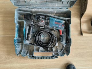 Radial y taladro Bosch profesional