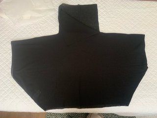 Camiseta capa marrón, tambien negra