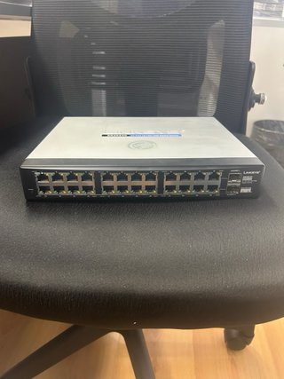Switch Linksys SR2024C 24 Puertos Gigabit