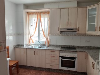 Venta de piso con plaza de garaje y trastero