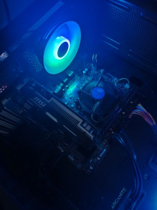 Procesador Intel i5 10400F y Placa Base Gigabyte