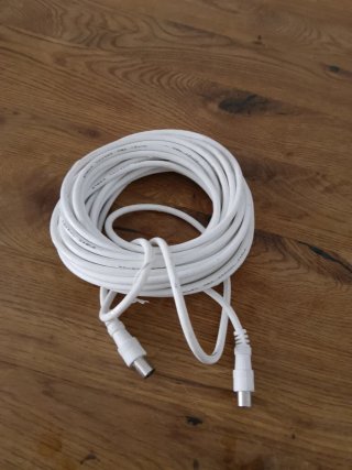 Cable coaxial blanco para antena