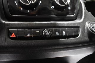 Fiat Ducato CHASIS CABINA CARROZADO PAQUETERA CAMIÓN 3500 2.2 MULTIJET 130 CV CON PLATAFORMA ELEVADORA