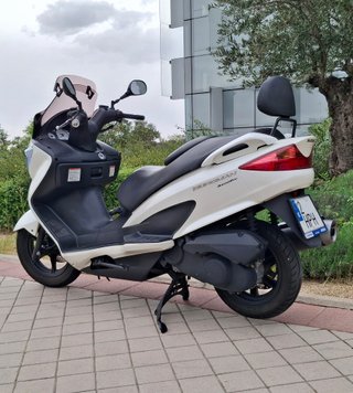 Suzuki Burgman 200 Executive Blanca