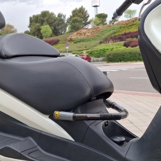 Suzuki Burgman 200 Executive Blanca