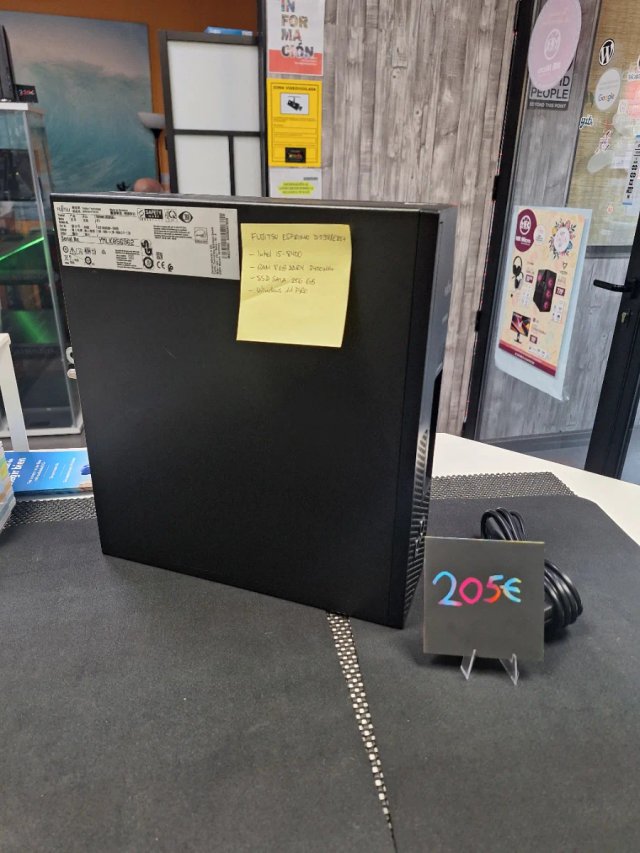 Fujitsu Esprimo D538 SFF i5-8400 6 núcleos