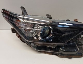 452434 90070909 faro derecho toyota auris hybrid