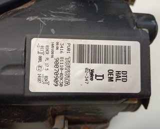 452434 90070909 faro derecho toyota auris hybrid