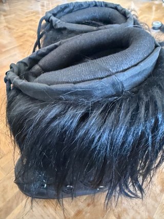 Botas de nieve negras con pelo talla 38-40.