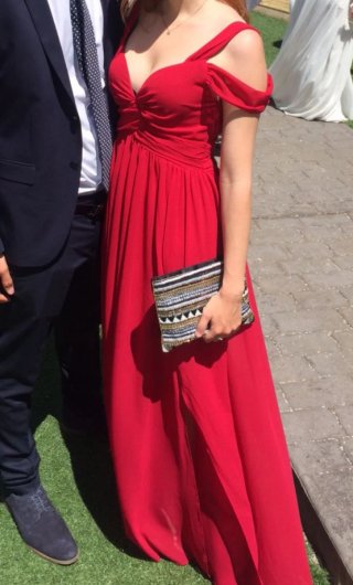 Vestido rojo largo invitada fiesta