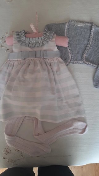 Vestido y chaqueta, pará  niña. Talla  6 meses .