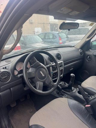 Jeep Cherokee 2003