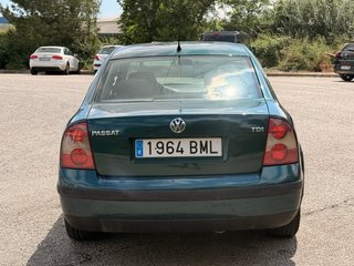 Volkswagen Passat 1.9TDi!!!