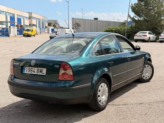 Volkswagen Passat 1.9TDi!!!