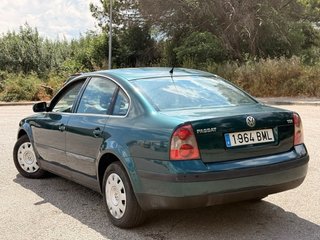 Volkswagen Passat 1.9TDi!!!