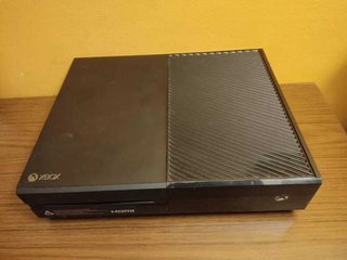Xbox One Black 1TB con accessori [DA RIPARARE]