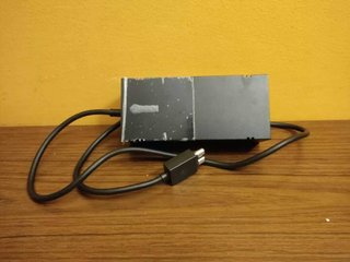 Xbox One Black 1TB con accessori [DA RIPARARE]