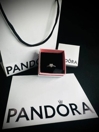 Anillo Pandora Corazón con Circonitas