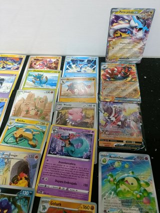 72 Pokémon,caja+cartas cromos "NO NEGOCIABLE"