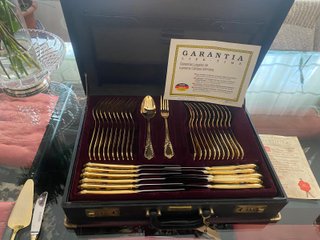 Cubertería de Acero bañada en Oro de 24k
