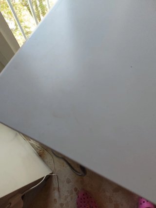 Mesa/Escritorio para ordenador con ruedas