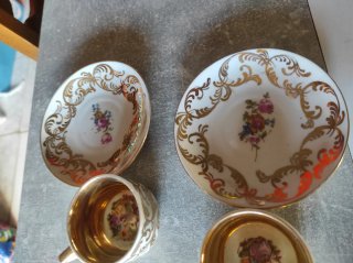 2 Tazas Porcelana Fina Doradas Época