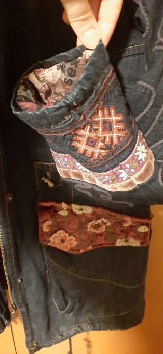 Giacca Desigual cappuccio e pelliccia removibile