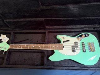 Bajo Eléctrico Mint Green