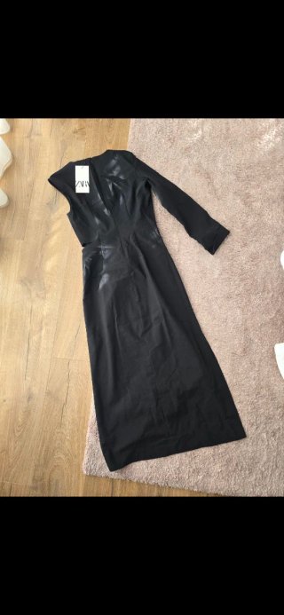 Vestido Zara Negro. Nuevo