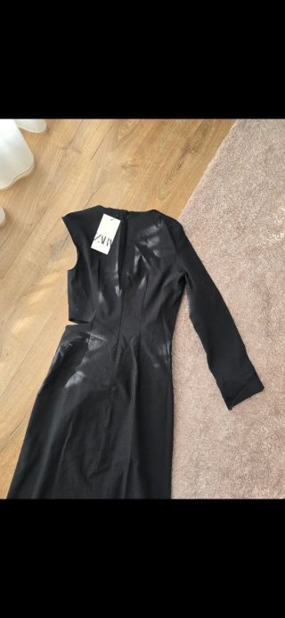 Vestido Zara Negro. Nuevo