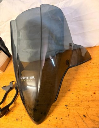 Cupolino Kawasaki Z750 Nero con Staffe