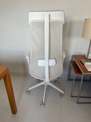Silla Ikea JÄRVFJÄLLET Reposabrazos Blanco