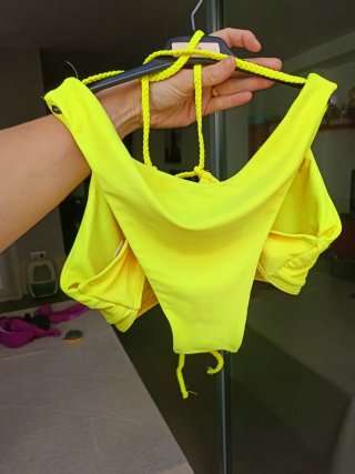 Bikini amarillo Talla L