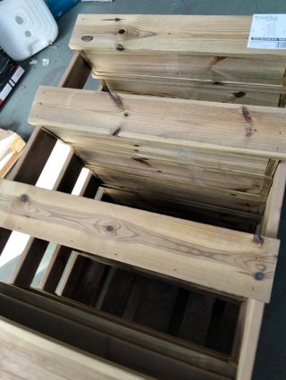 Jardinera vertical Stand Line Floor 4B de madera