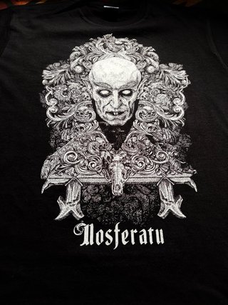 Camiseta Nosferatu Preto