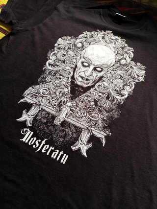 Camiseta Nosferatu Preto